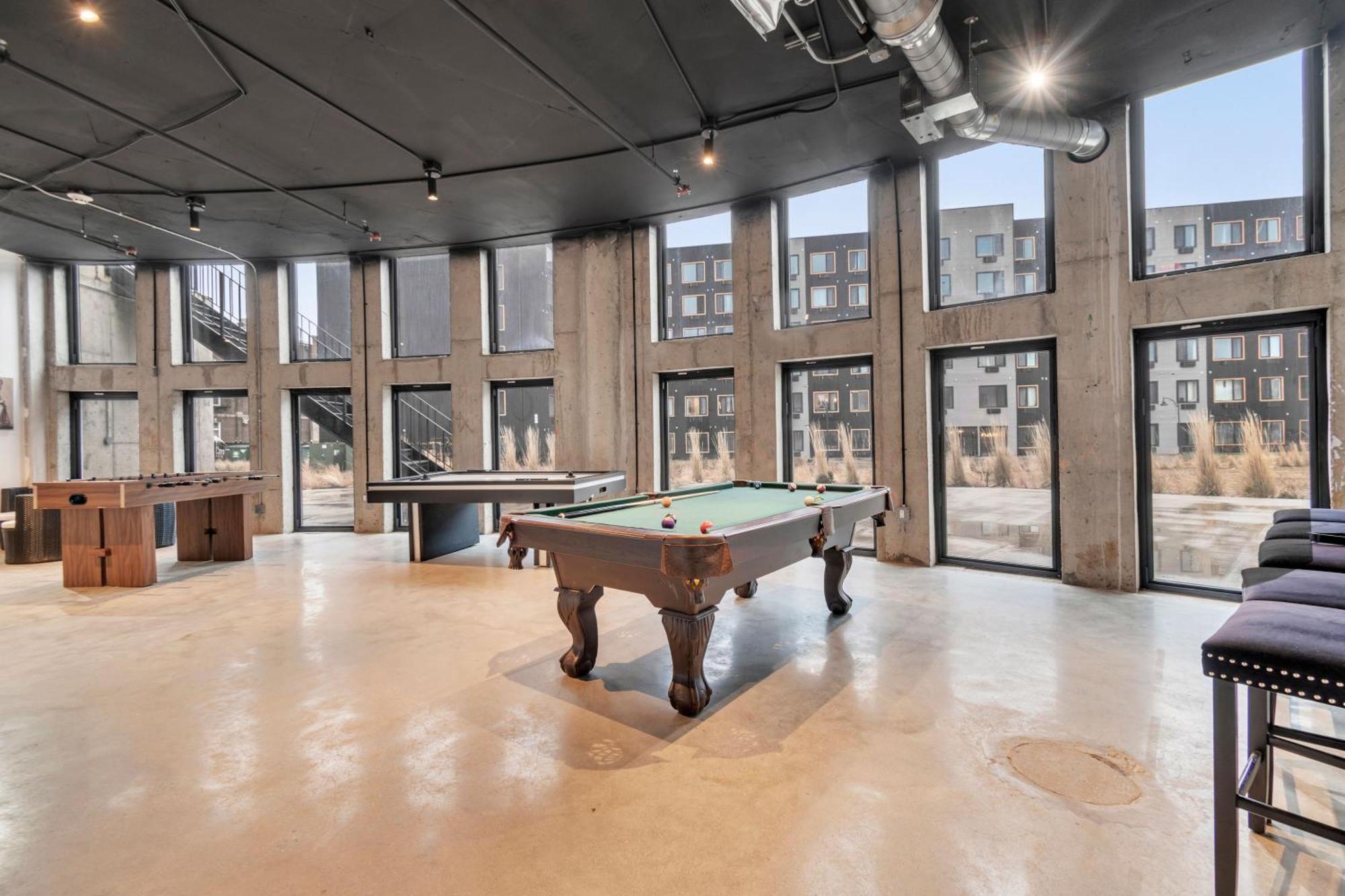 Pink Heaven Indoor Pool, Free Parking, Near Nyc Apartment Elizabeth Exterior foto